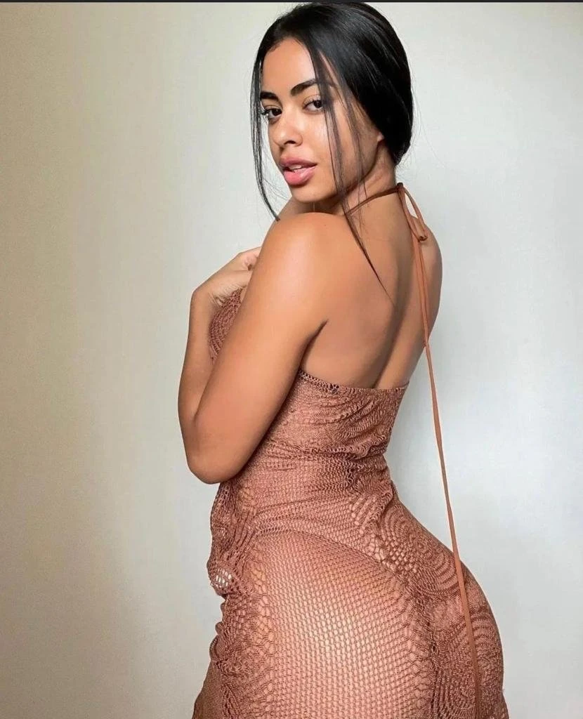 Ysabella – Israeli escort in Hong Kong — 4 / 9