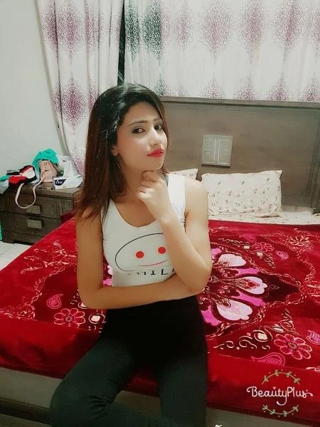Fazana Call Girls – Pakistani escort in Karāchi — 8 / 9