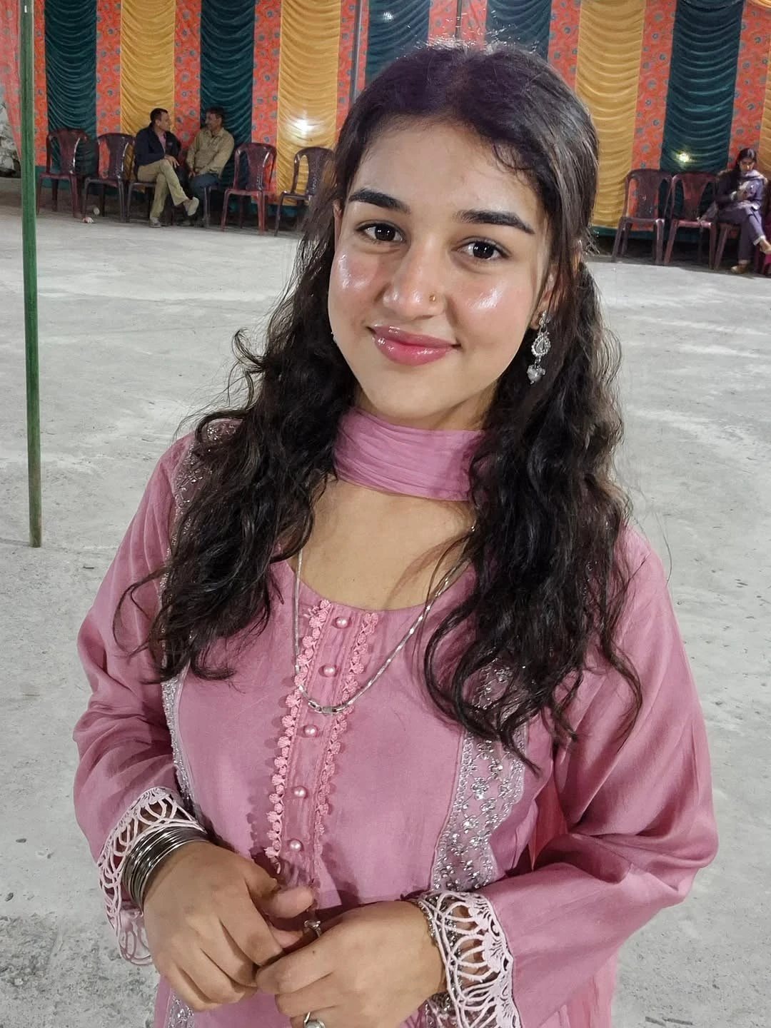 Kavya – Indian escort in Kolkata — 1 / 4