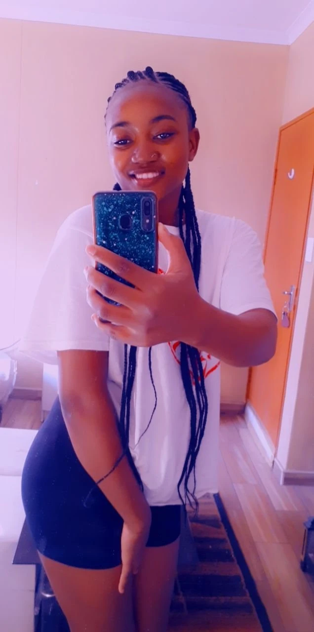Monique – Namibian escort in Windhoek — 3 / 5