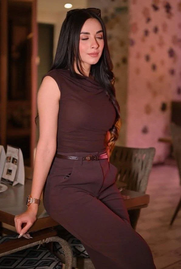Deepali – Indian escort in Kolkata — 2 / 4