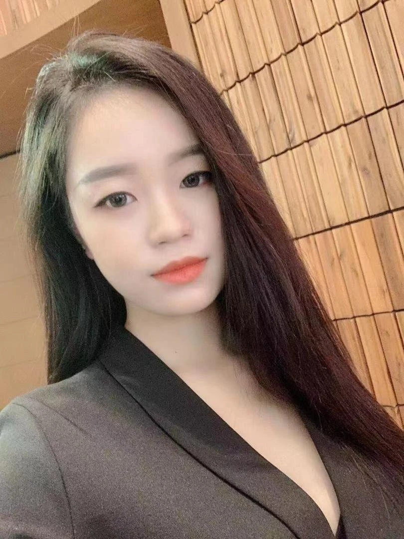 Min Student Escort – Vietnamese escort in Ho Chi Minh City — 9 / 12