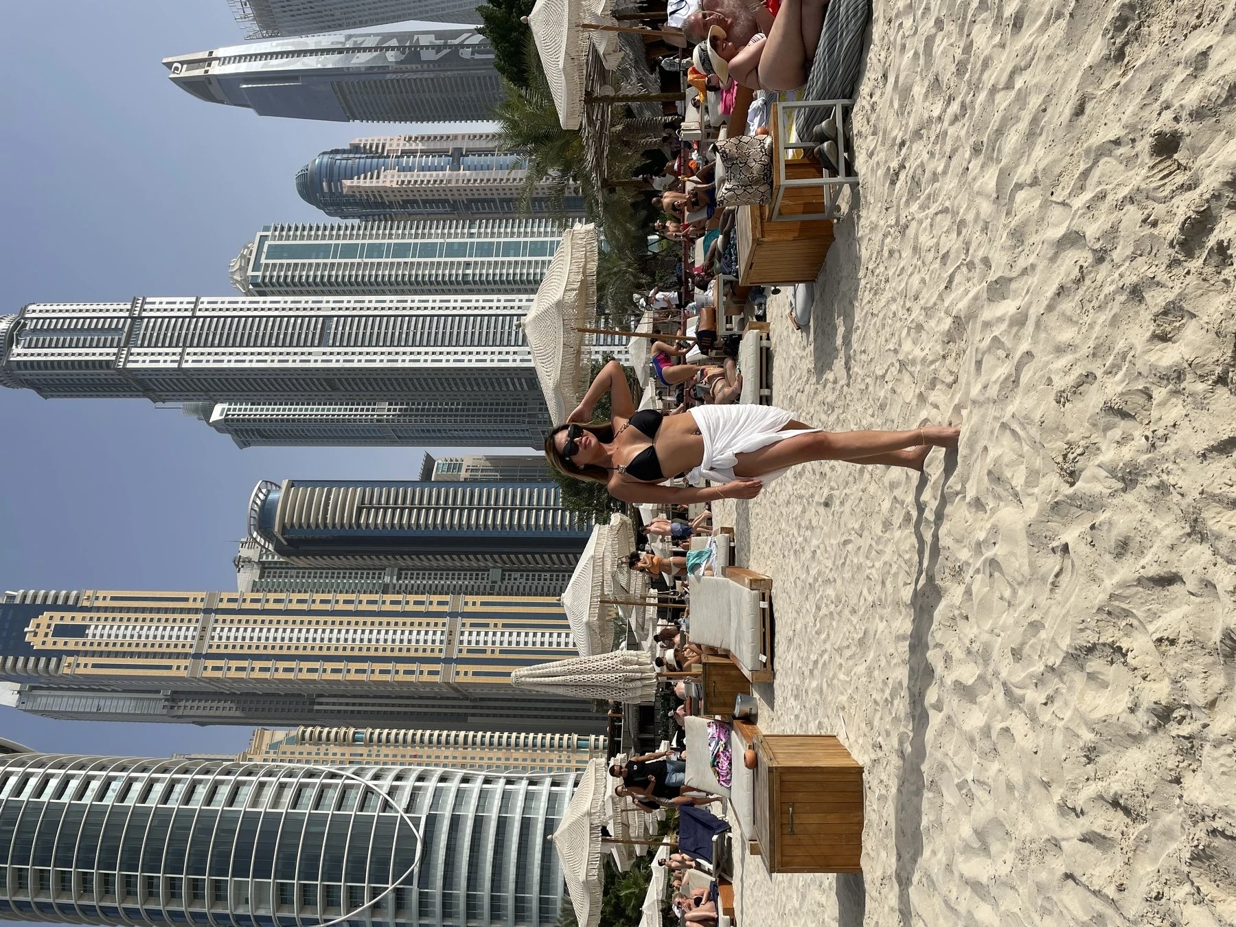 Manila – Filipino escort in Hong Kong — 24 / 25