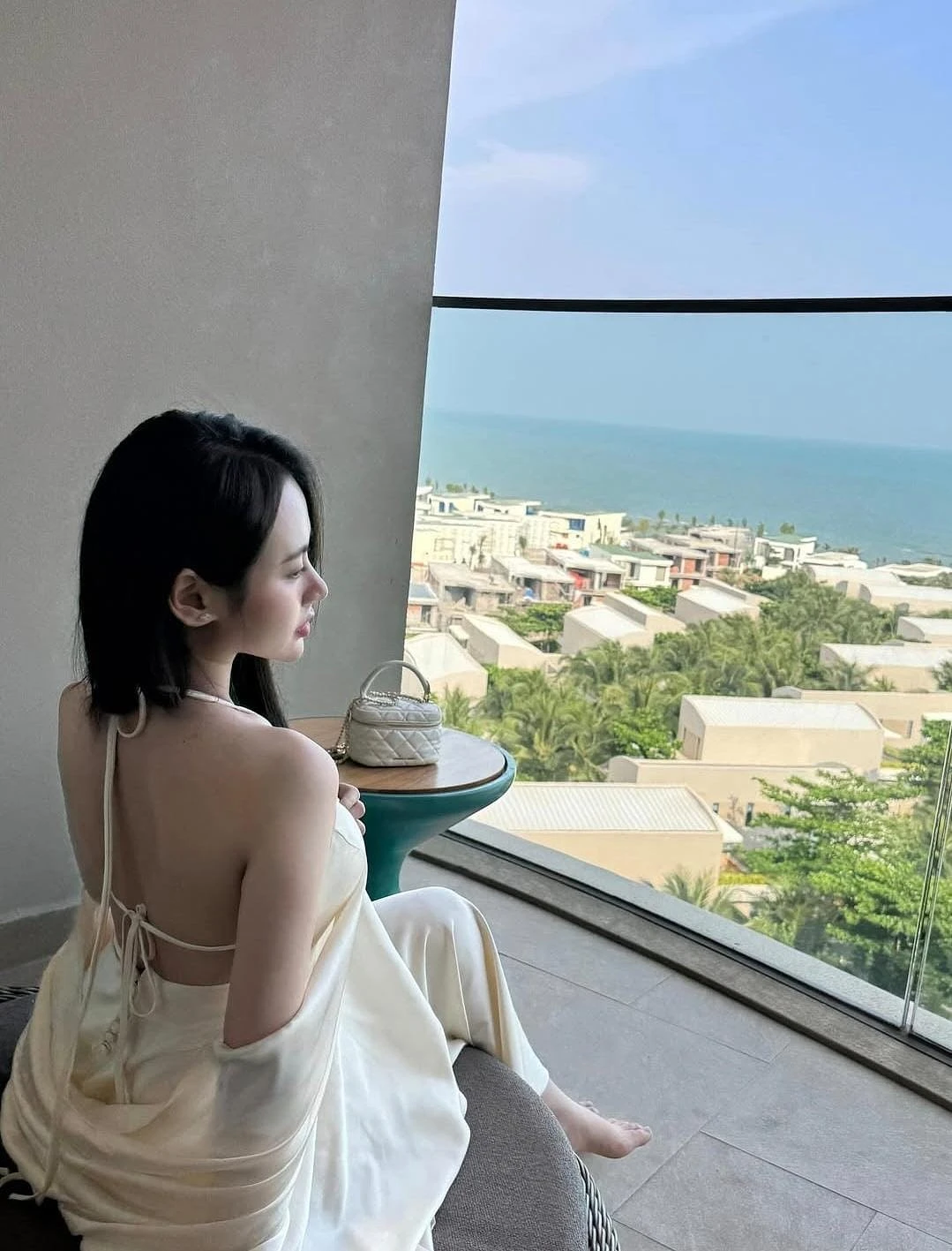 Selena – Vietnamese escort in Colombo — 4 / 7