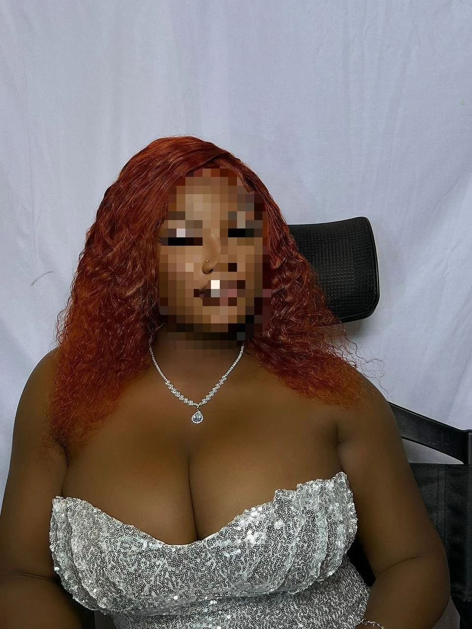 Annabele Juicy African Queen Noida – Gambian escort in Noida — 3 / 4