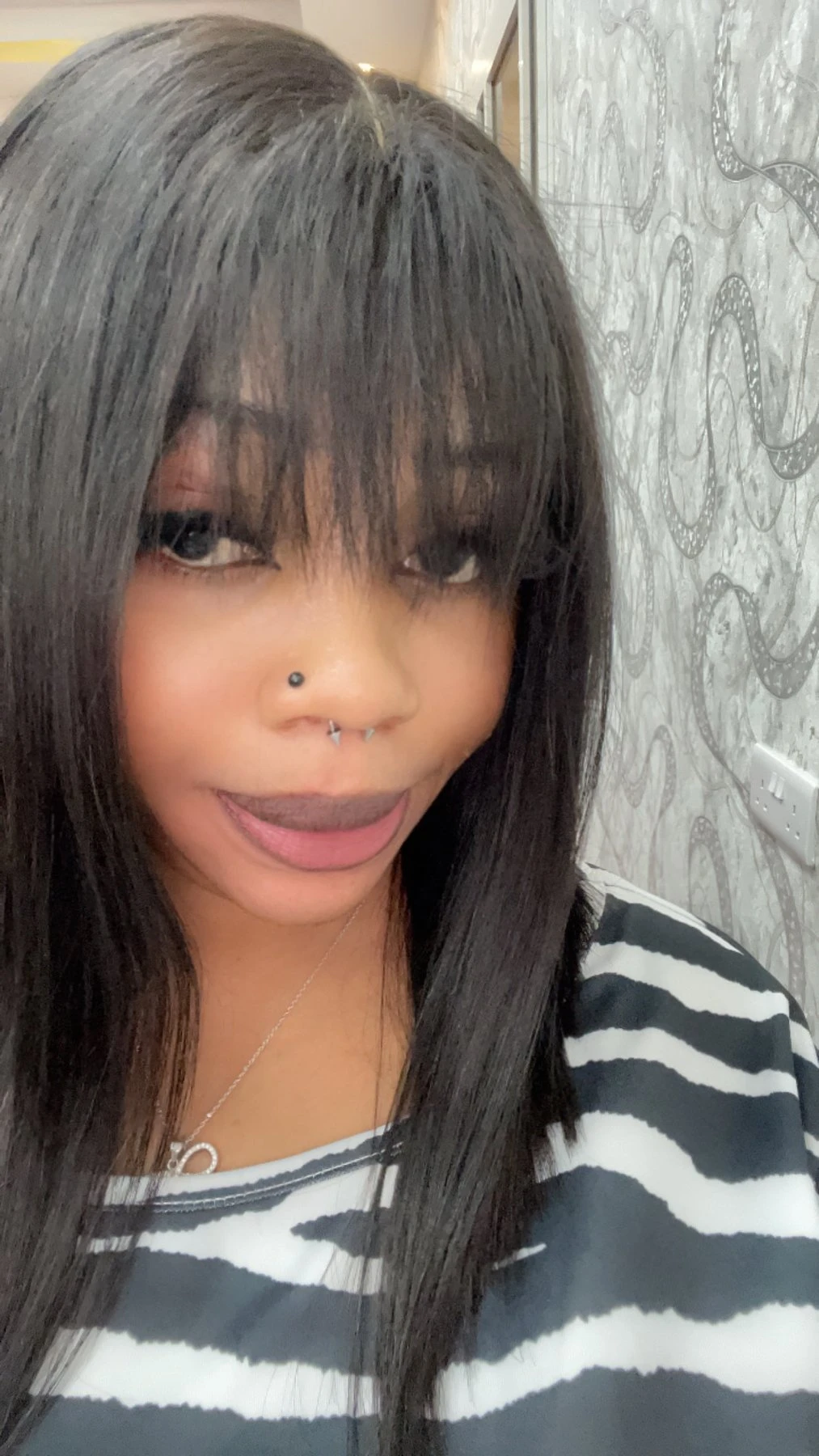 Gift – Cambodian escort in Christchurch — 4 / 5