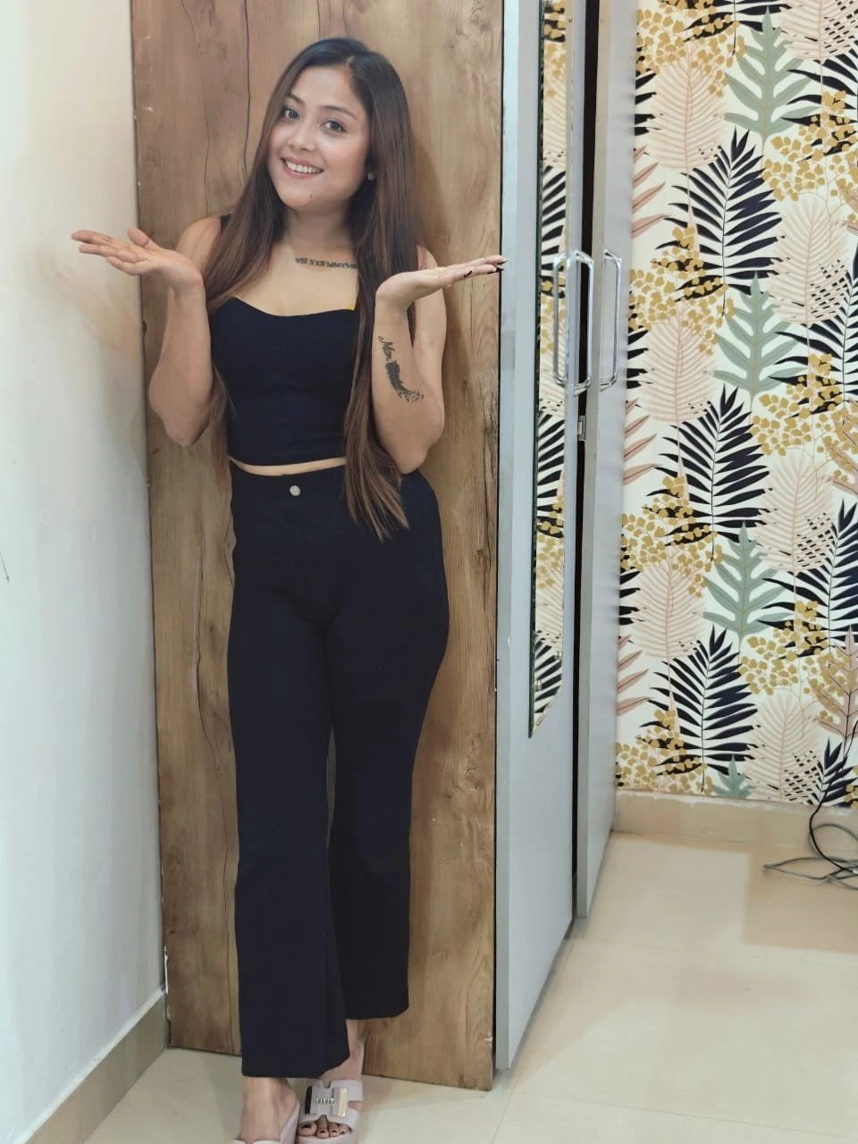 SHIVI INDEPENDENT GIRL AVAILABLE – Indian escort in New Delhi — 2 / 4