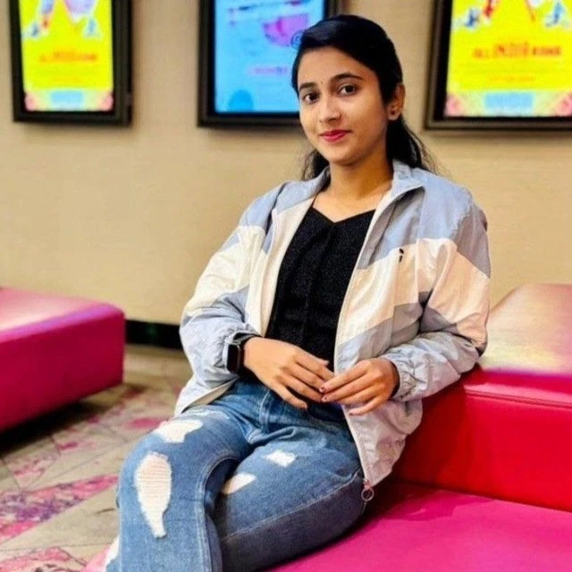 Safiya – Indian escort in Roorkee — 2 / 3