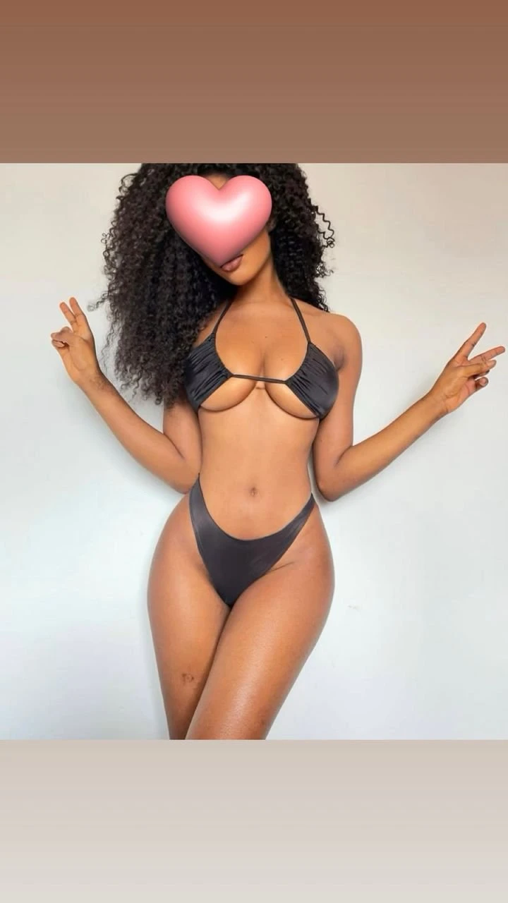 Fhalila – French escort in Lomé — 5 / 6