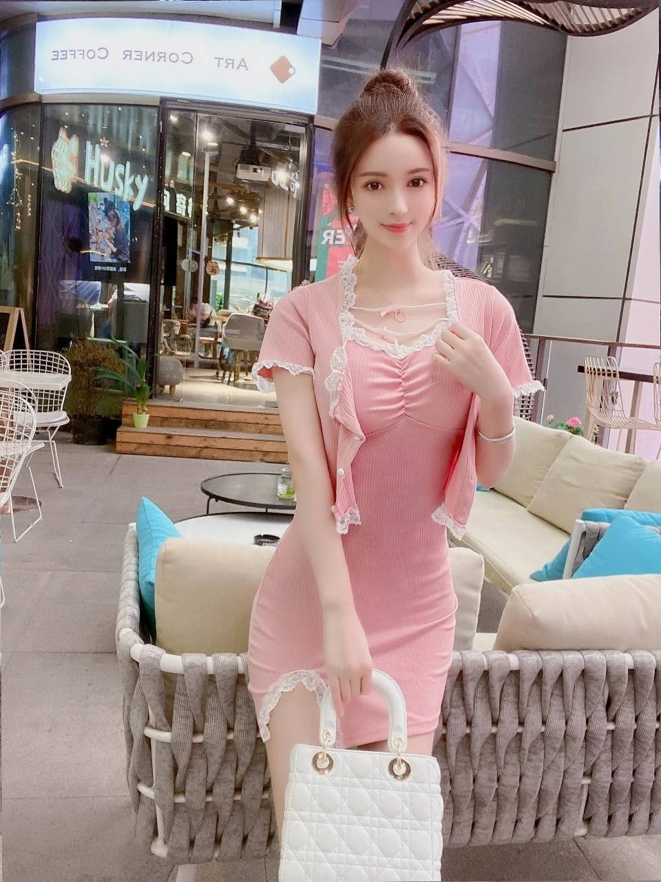 Youwan in grand baie – Chinese escort in Mauritius — 2 / 5