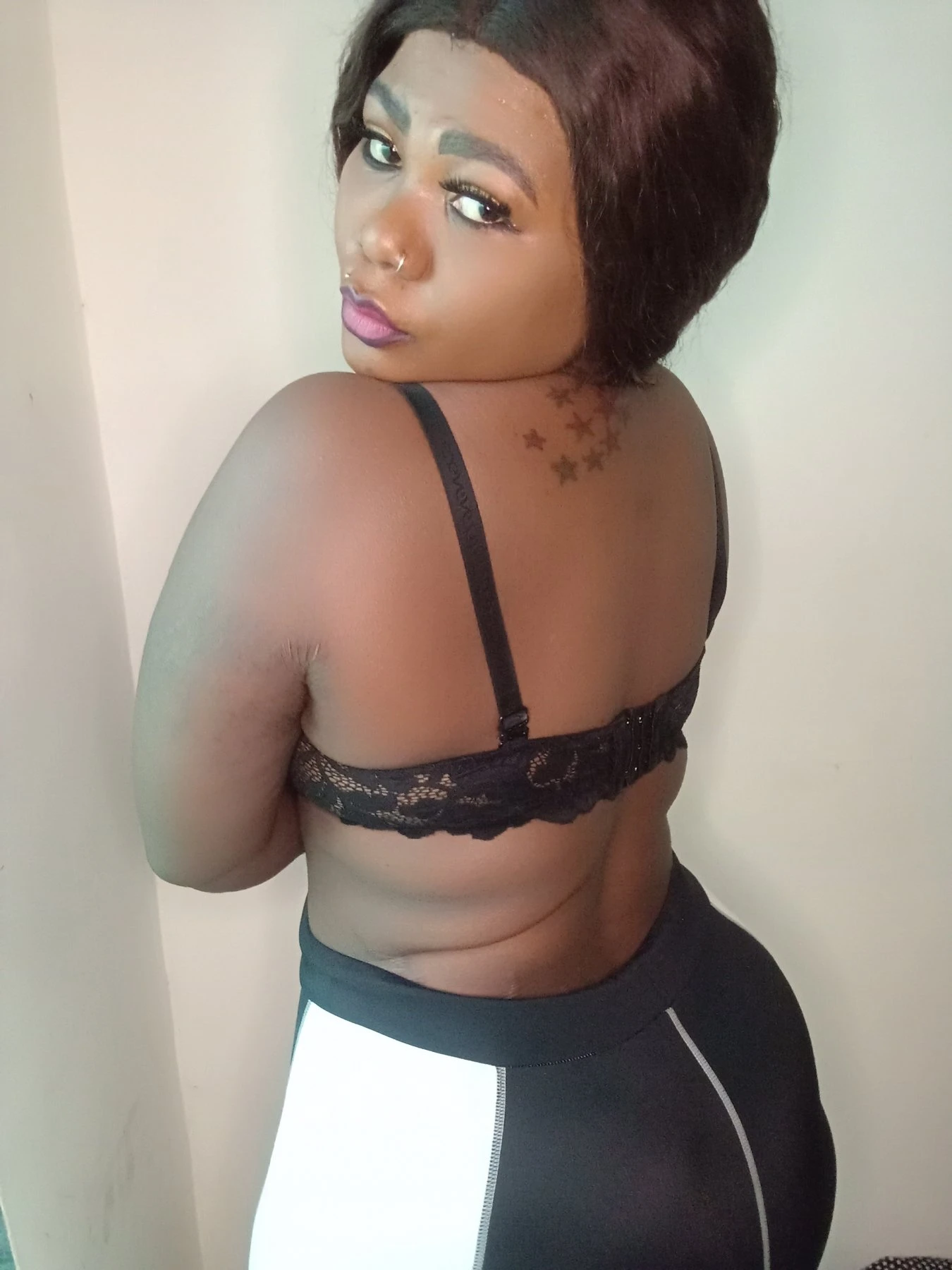 Pretty – Central African escort in Navi Mumbai — 3 / 4