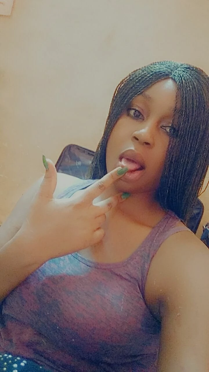 Cathy S. D – Burundian escort in New Delhi — 3 / 4