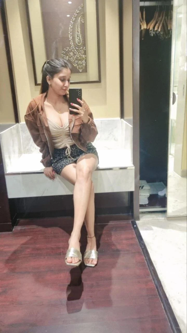 Shruti GFE – Indian escort in Hyderabad — 2 / 7