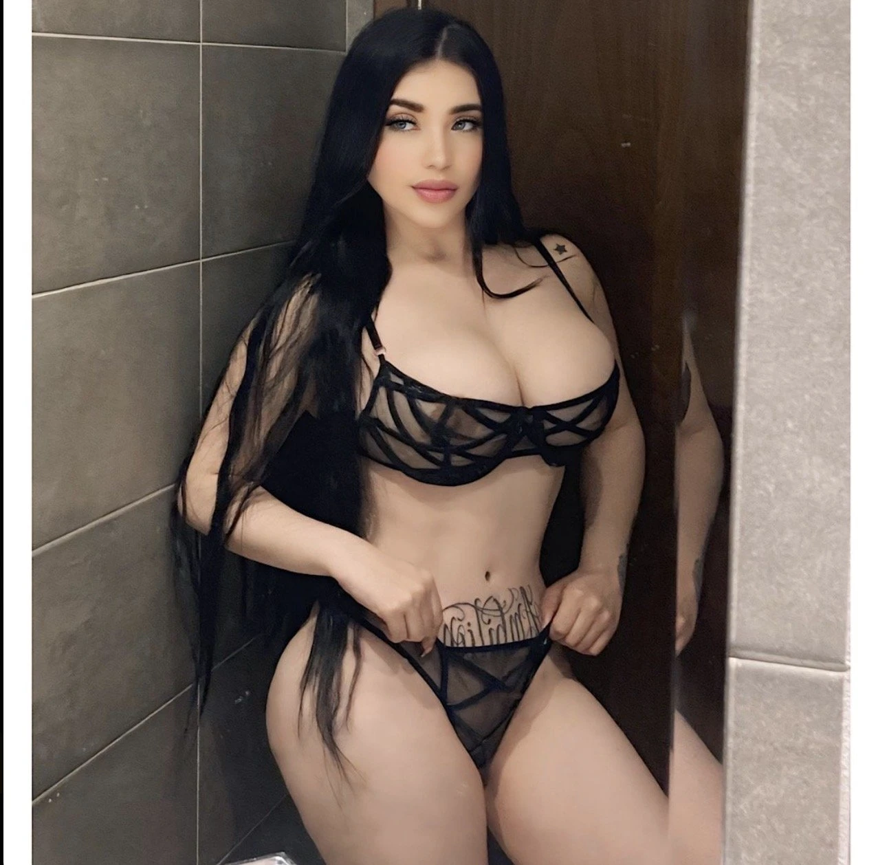 Kandall – Colombian escort in Montenegro — 4 / 5