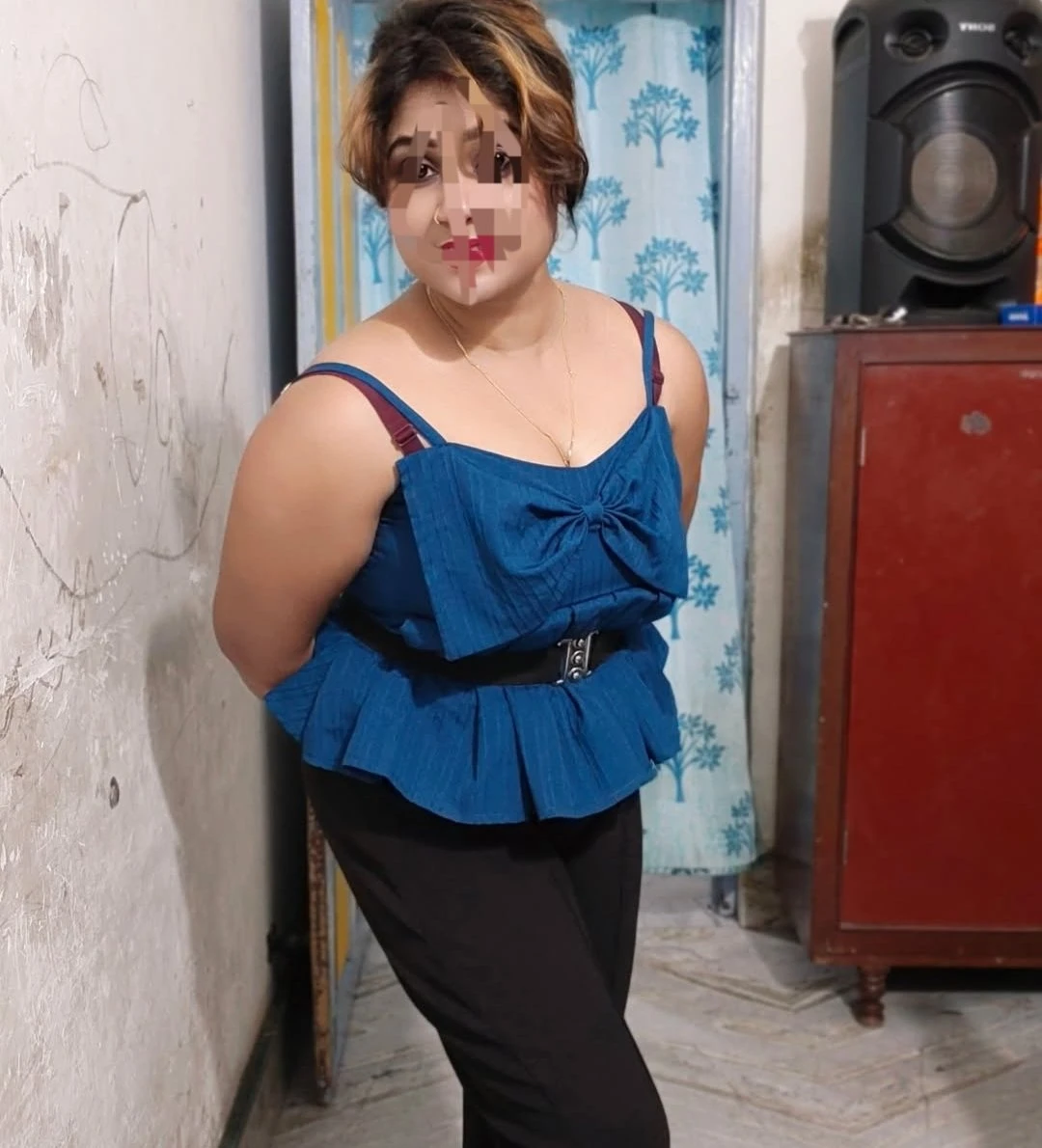 Diksha – Indian escort in Pondicherry — 2 / 4
