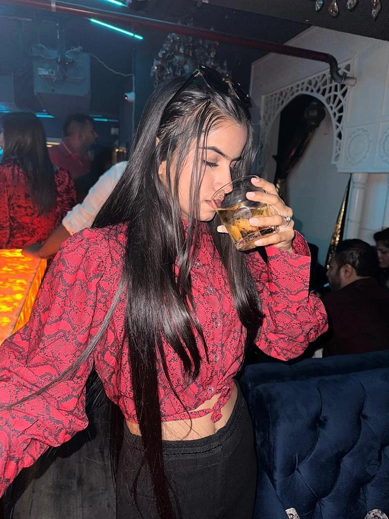 Premium Escort Service in Pune|| No Adva – Indian escort in Pune — 7 / 9