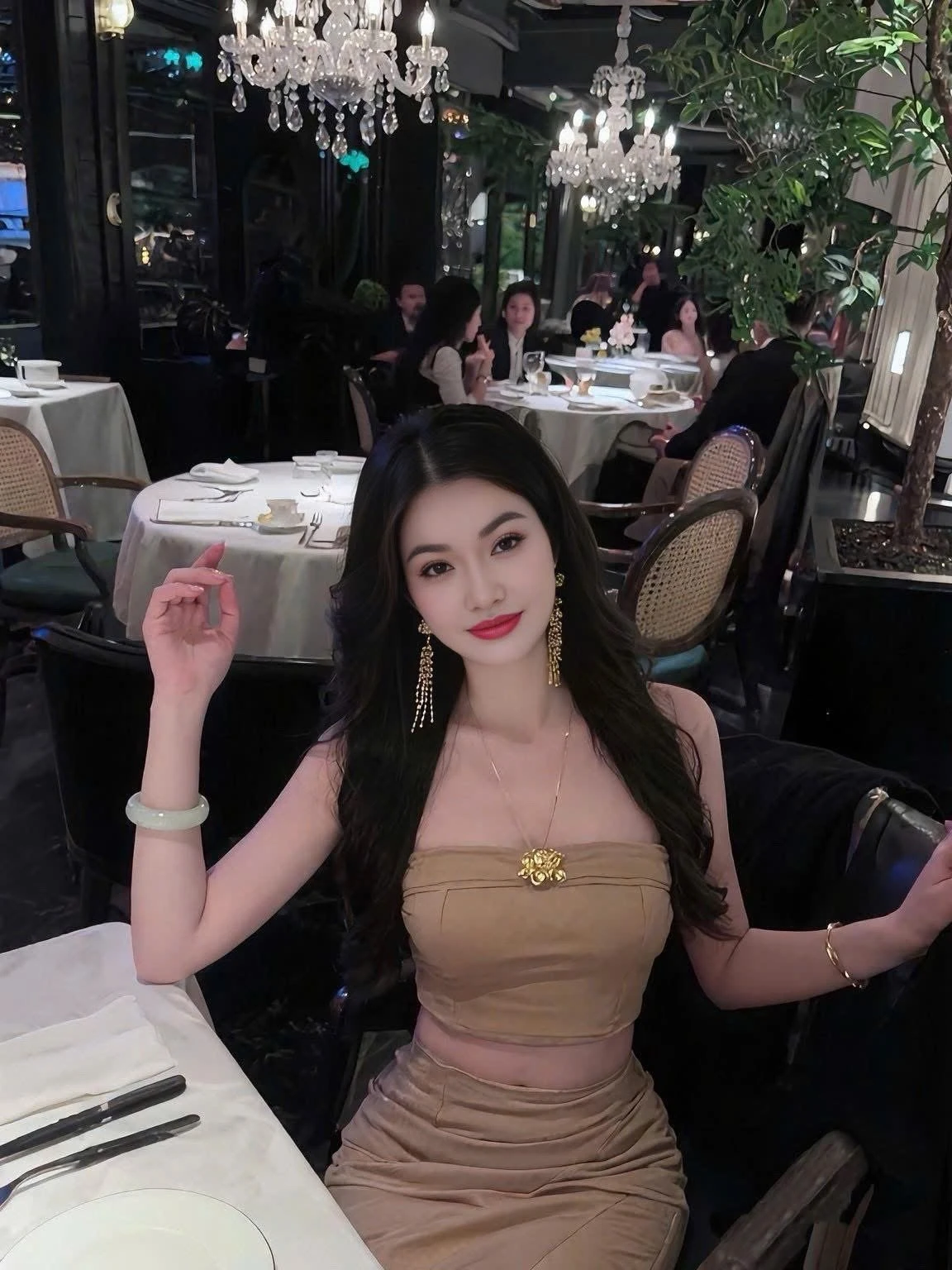 Nara HCM – South Korean escort in Ho Chi Minh City — 4 / 5