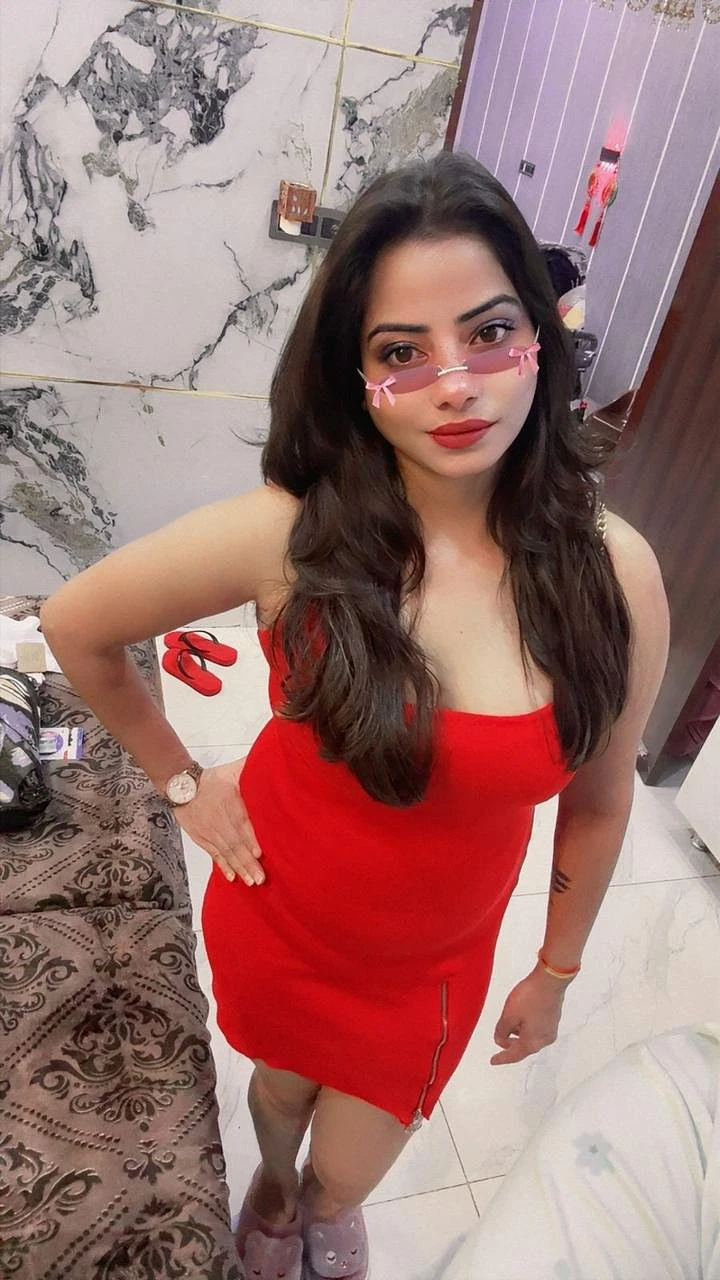 Sakshi Goel – Indian escort in New Delhi — 9 / 25