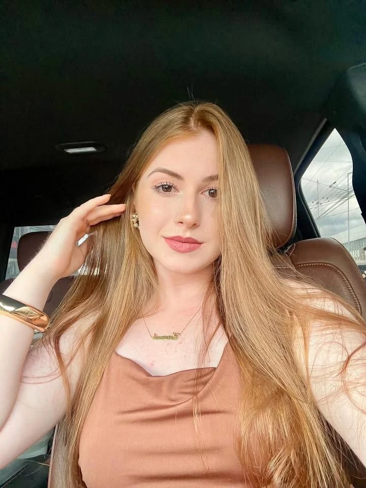 Jessica – escort in Kolkata — 2 / 4