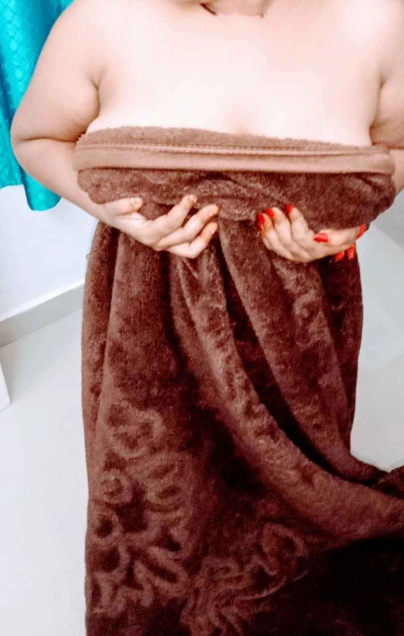 Remya V – Indian escort in Thiruvananthapuram — 4 / 6