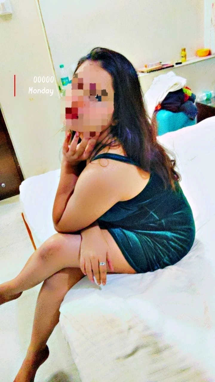 Cash payment hot Divya whatsApp Me – Indian escort in Coimbatore — 3 / 5