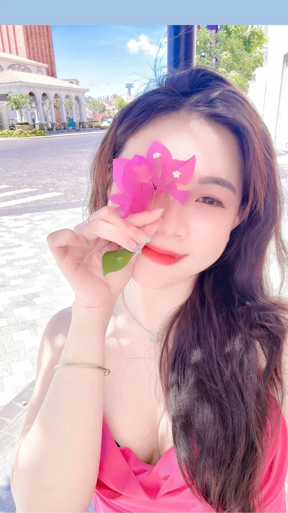 Linda – North Korean escort in Budva — 6 / 7