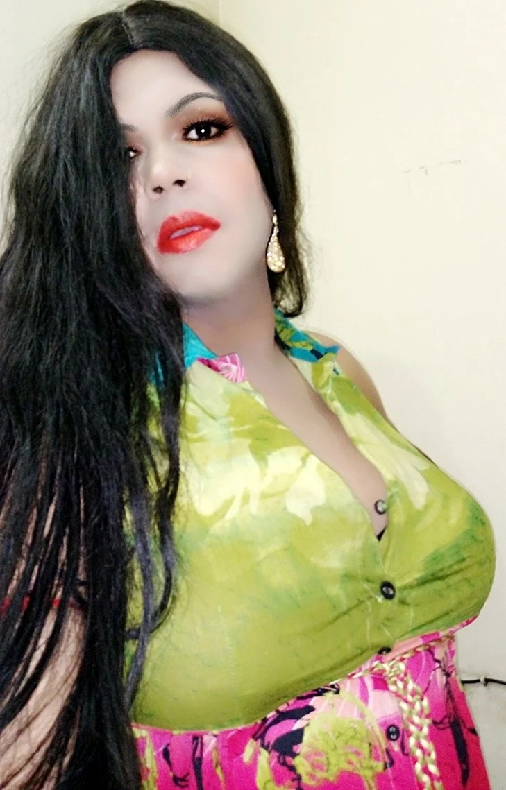 Madhu Randi – Indian escort in New Delhi — 27 / 31