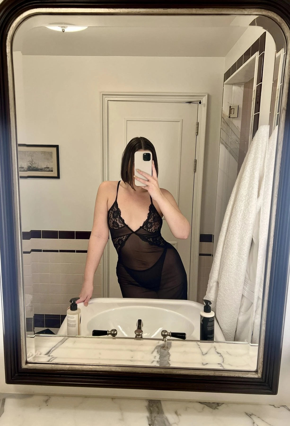 Charlotte Fox – British escort in Hyderabad — 4 / 7