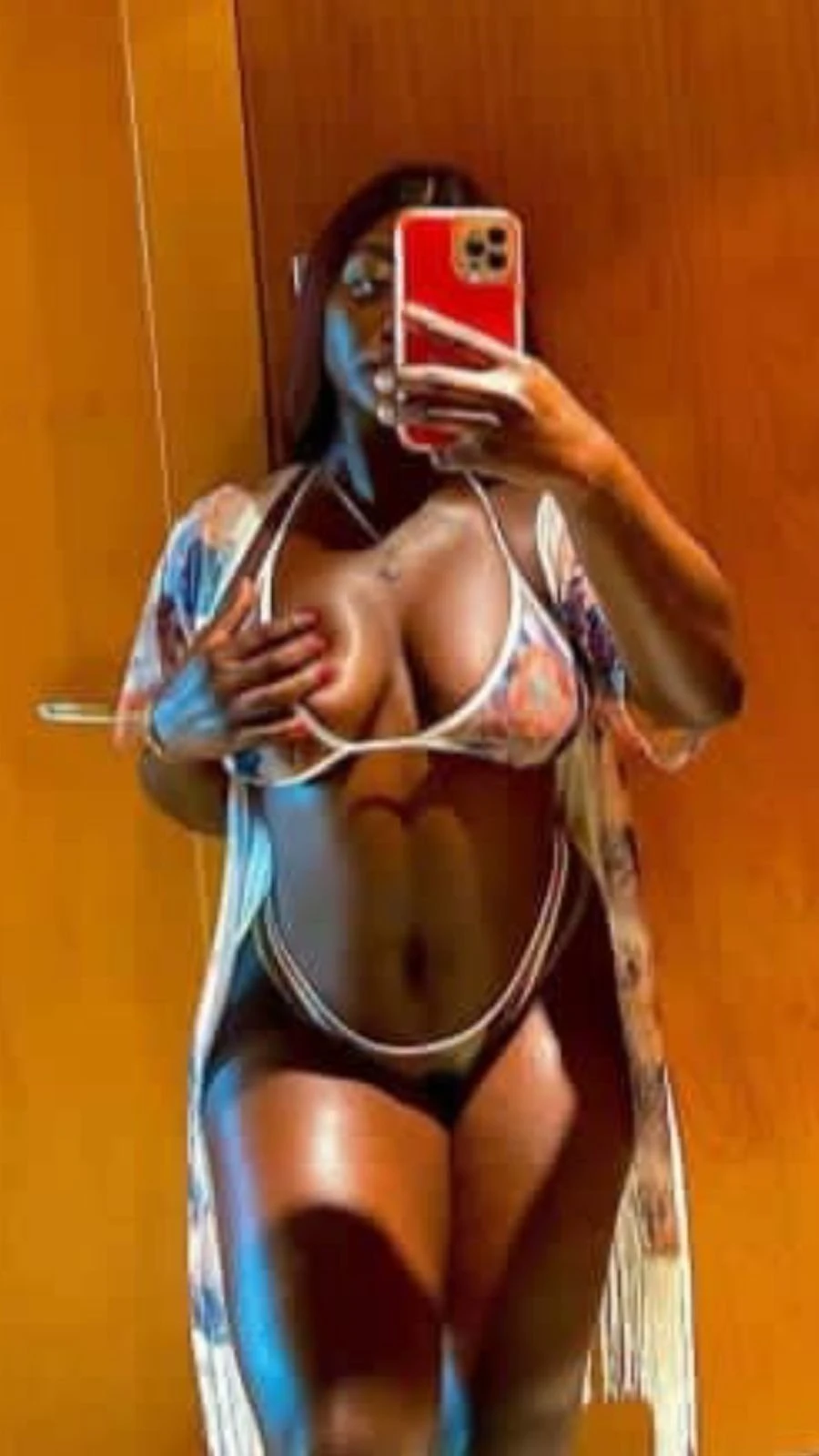 Giselle – Togolese escort in Casablanca — 3 / 4