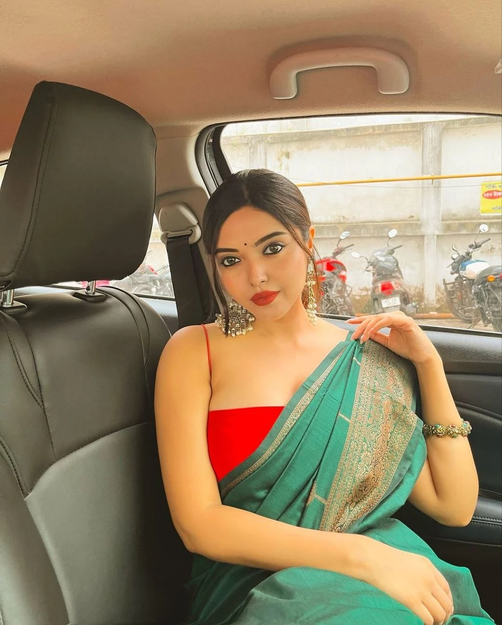 Dipti Sharma – Indian escort in Visakhapatnam, Escort, Visakhapatnam