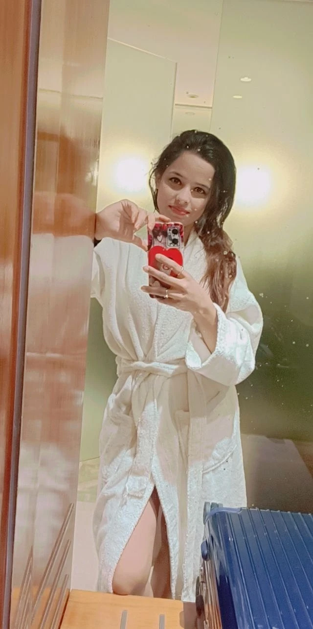 I'm Anamika Singh – Indian escort in New Delhi — 4 / 5