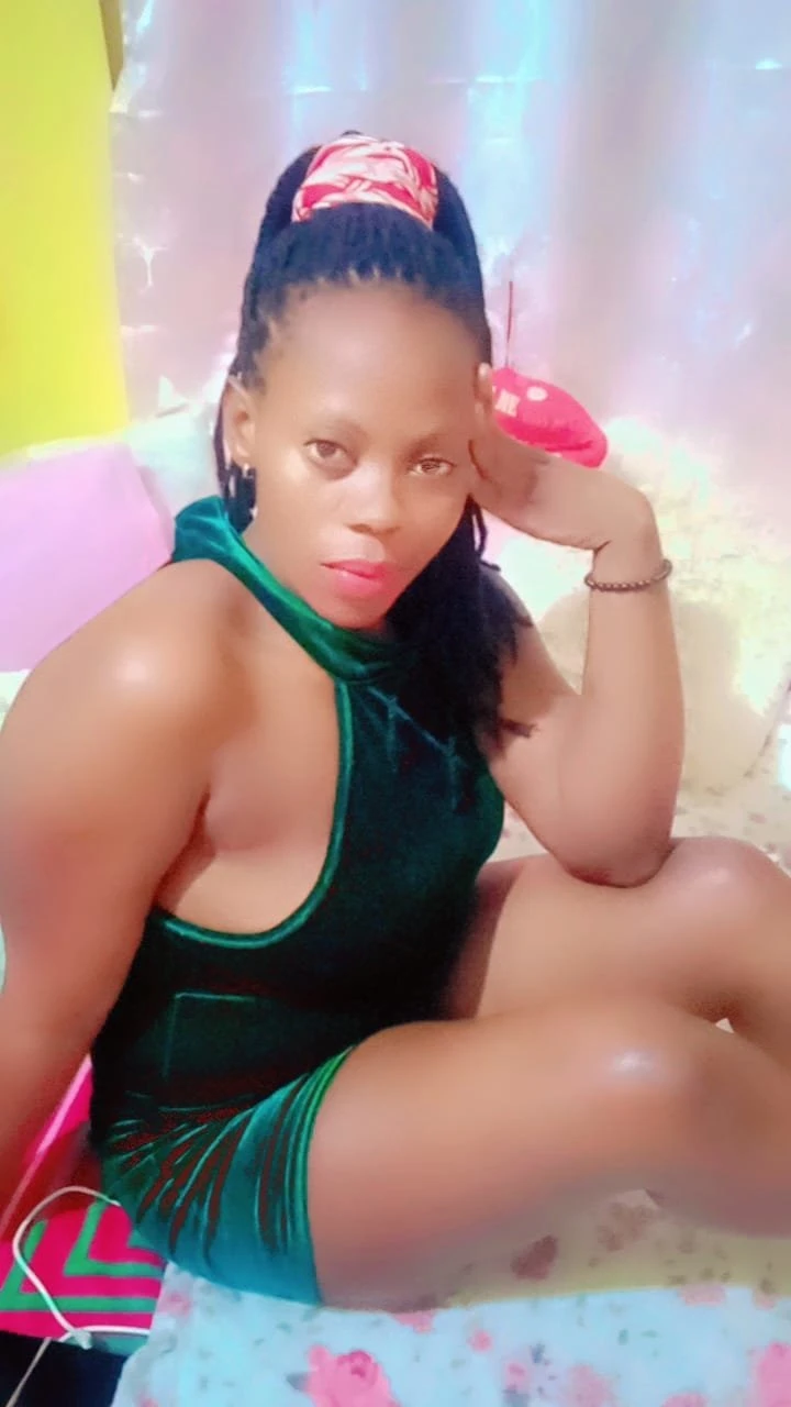 Rose – escort in Coimbatore — 2 / 4