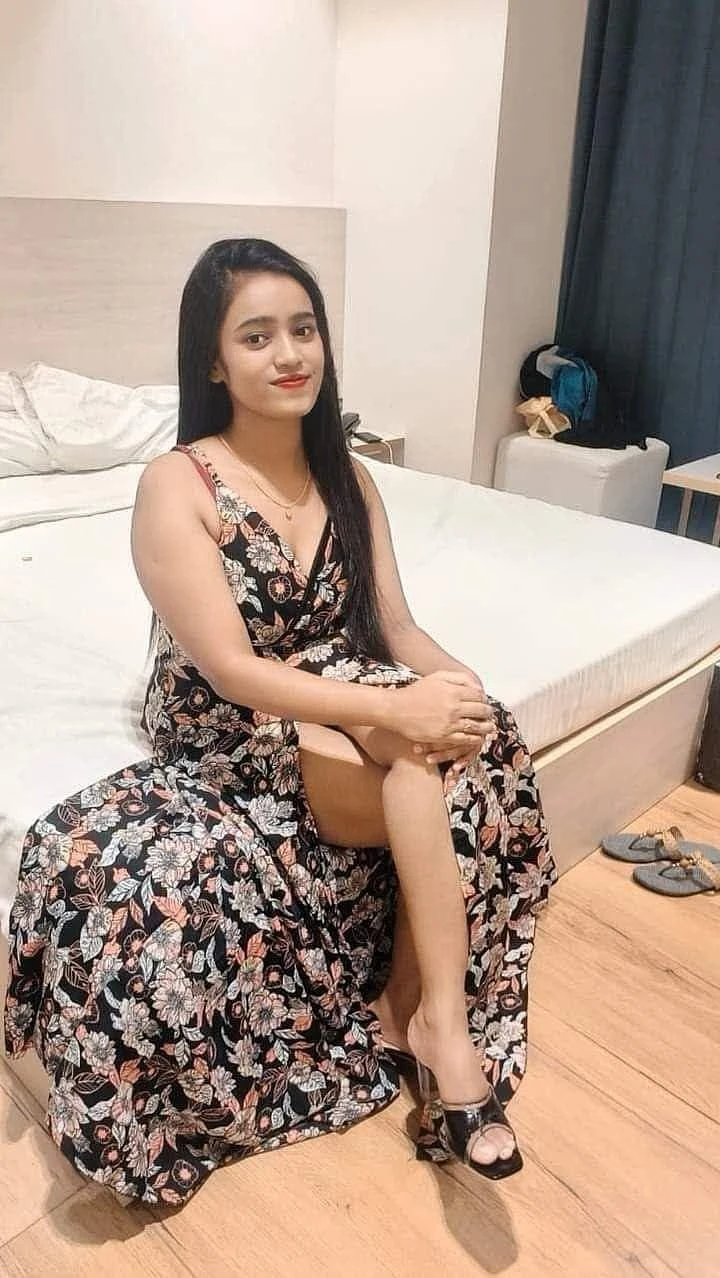 Hyd Telugu College Girls Aunty's Availab – escort in Hyderabad — 2 / 4