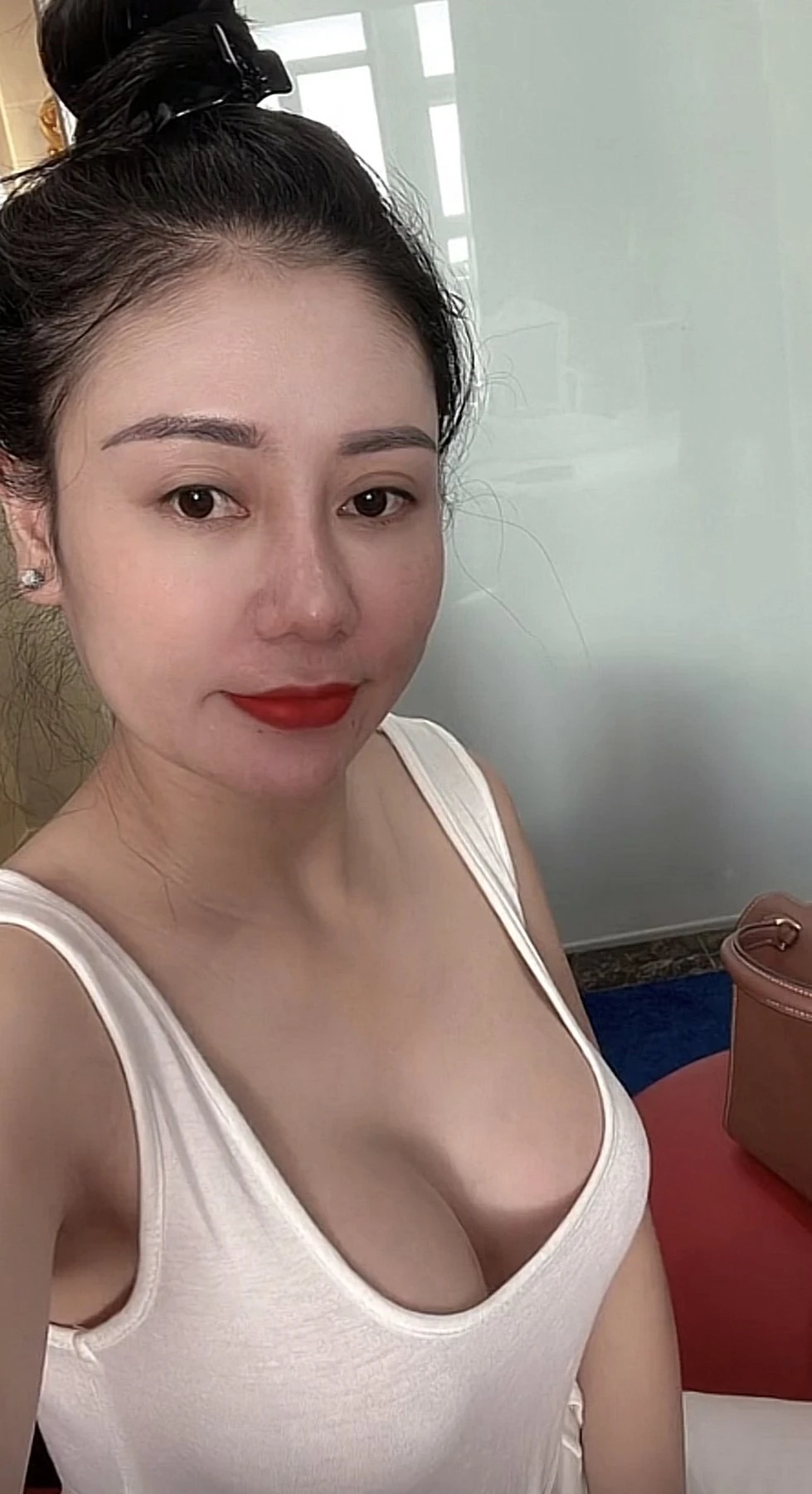 Cherry Le – Vietnamese escort in Hanoi, Escort, Hanoi