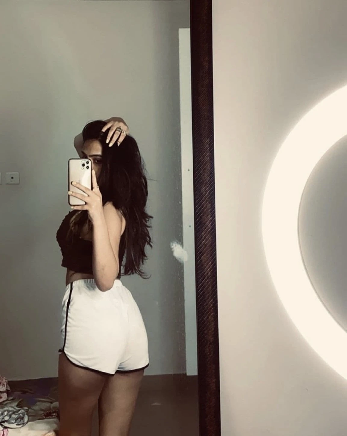Fun with Daisy – Indian escort in Mumbai — 3 / 4