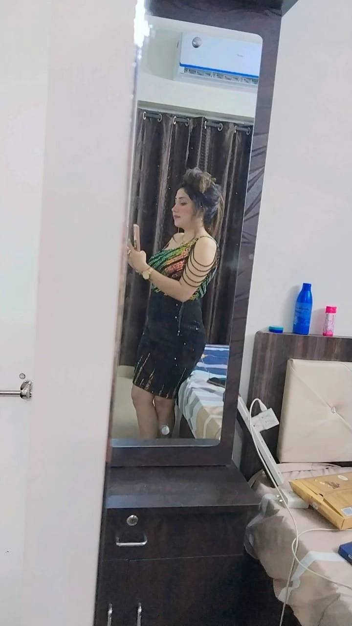 Sona – Indian escort in Mumbai — 4 / 5