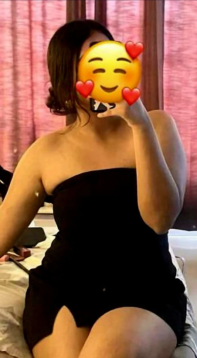 Anamika Tamil Col 7. – Sri Lankan escort in Colombo — 10 / 13