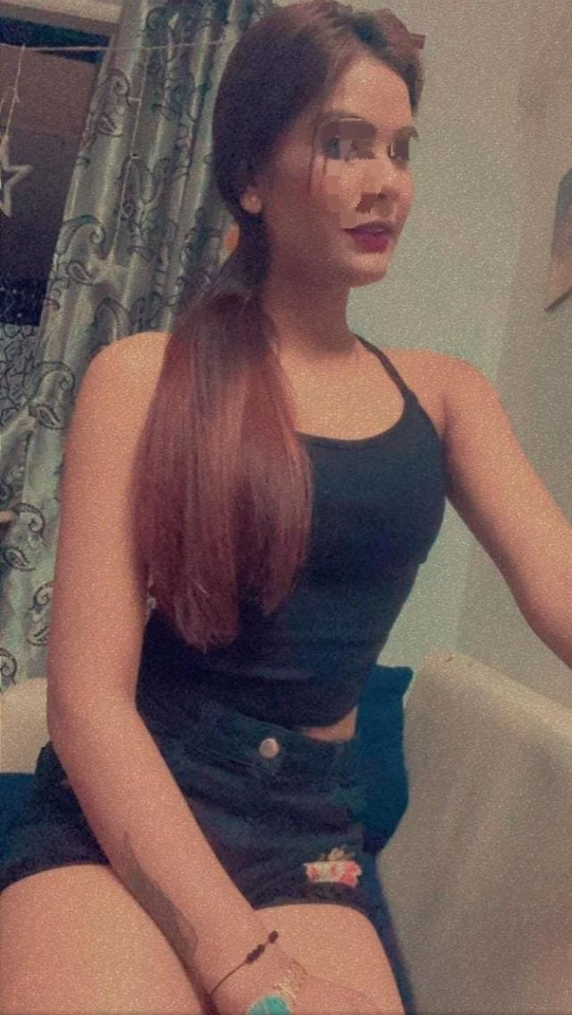 Jiya Patel Cam Show Mumbai – Indian escort in Mumbai — 3 / 5