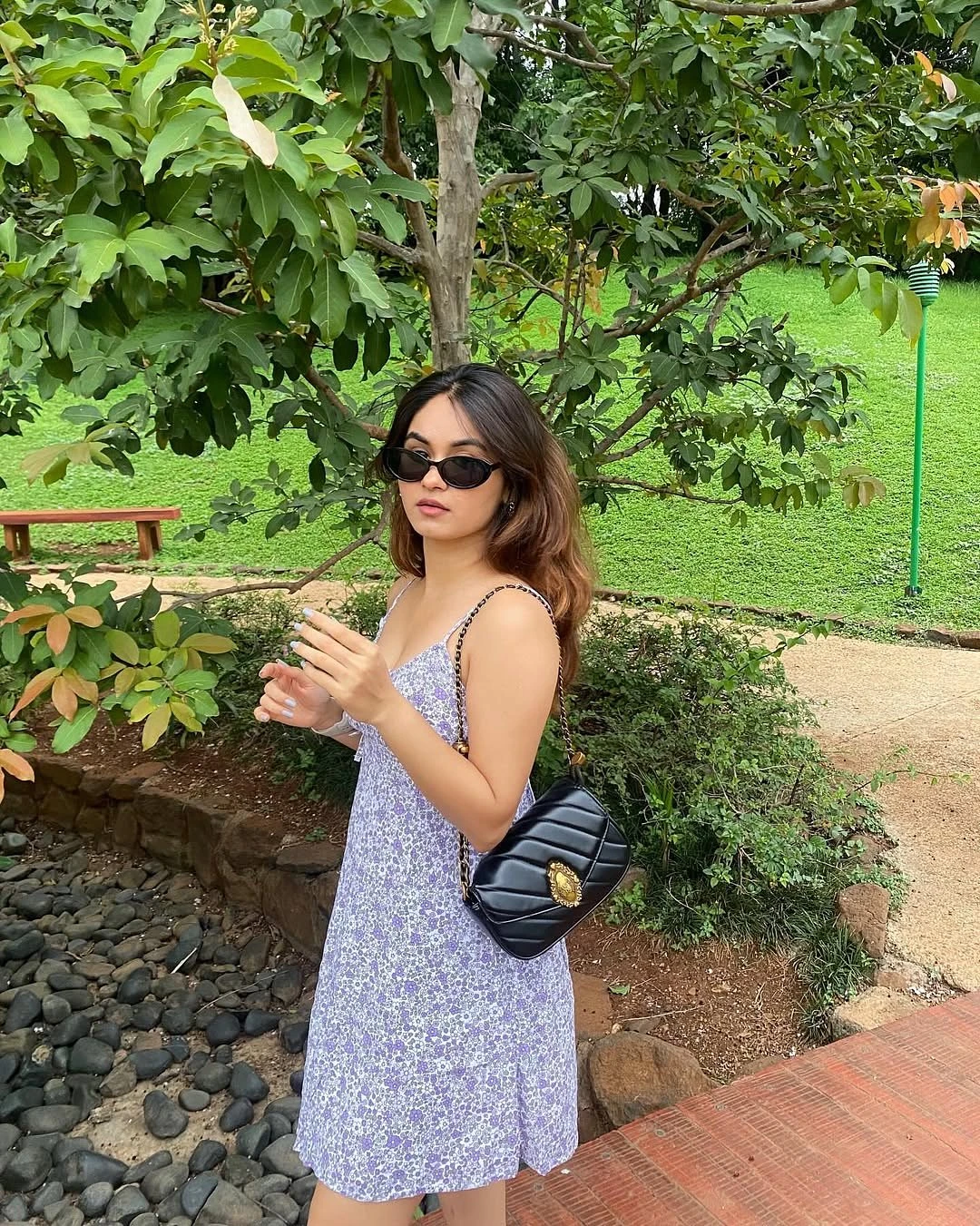 Vanshika – Indian escort in Pune — 4 / 5