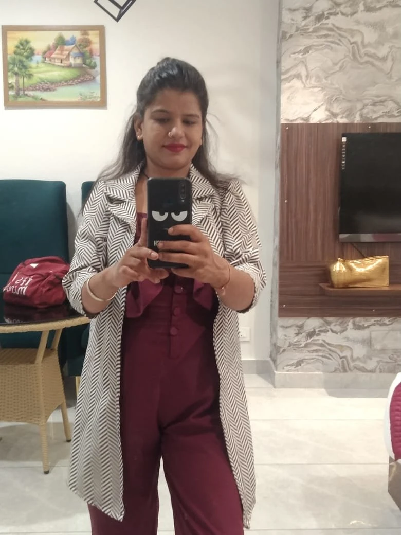 Sumi Mahajan Indian Model – Indian escort agency in New Delhi — 3 / 5