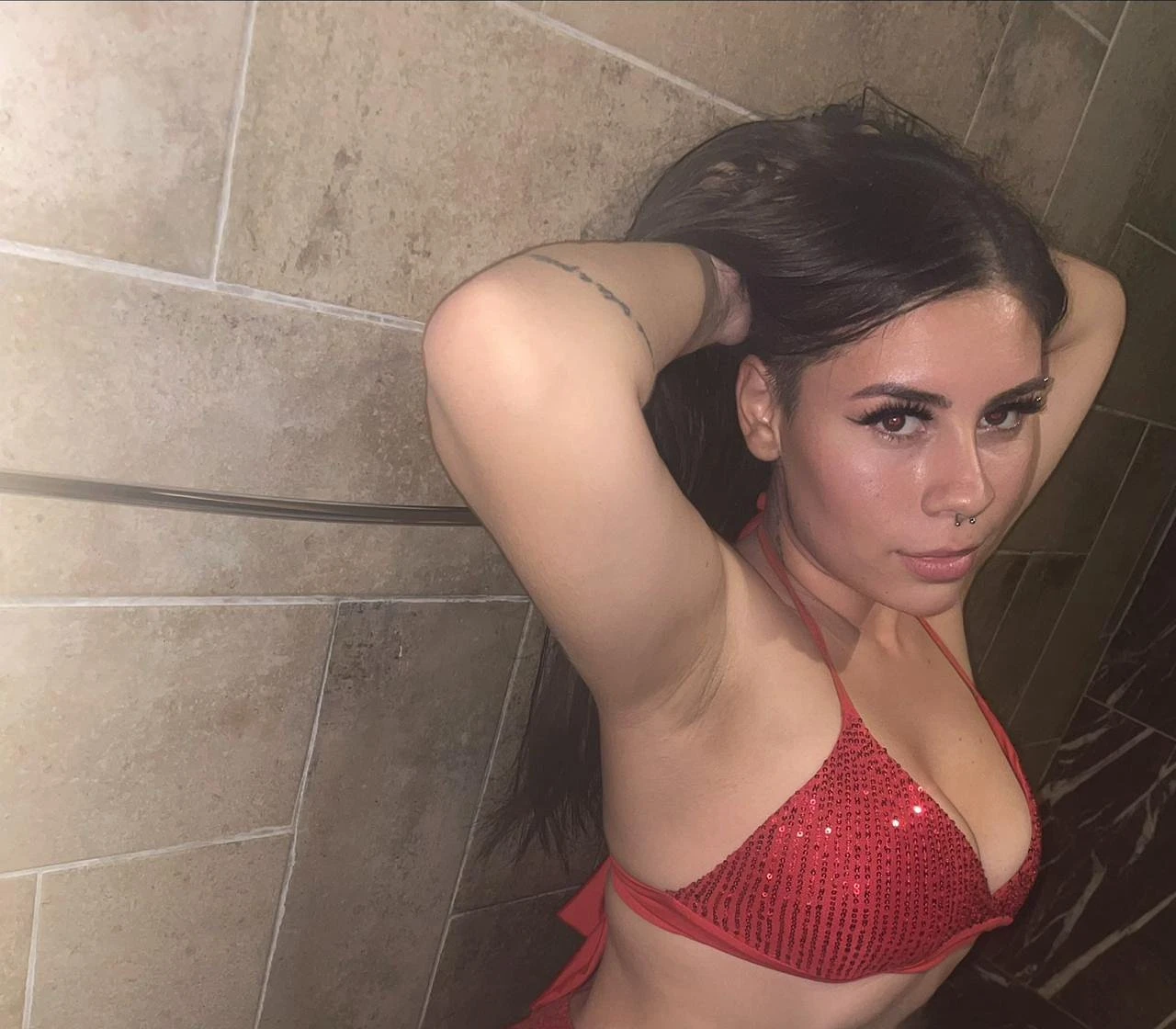 Bruna Gomes – Brazilian escort agency in Seoul — 2 / 10