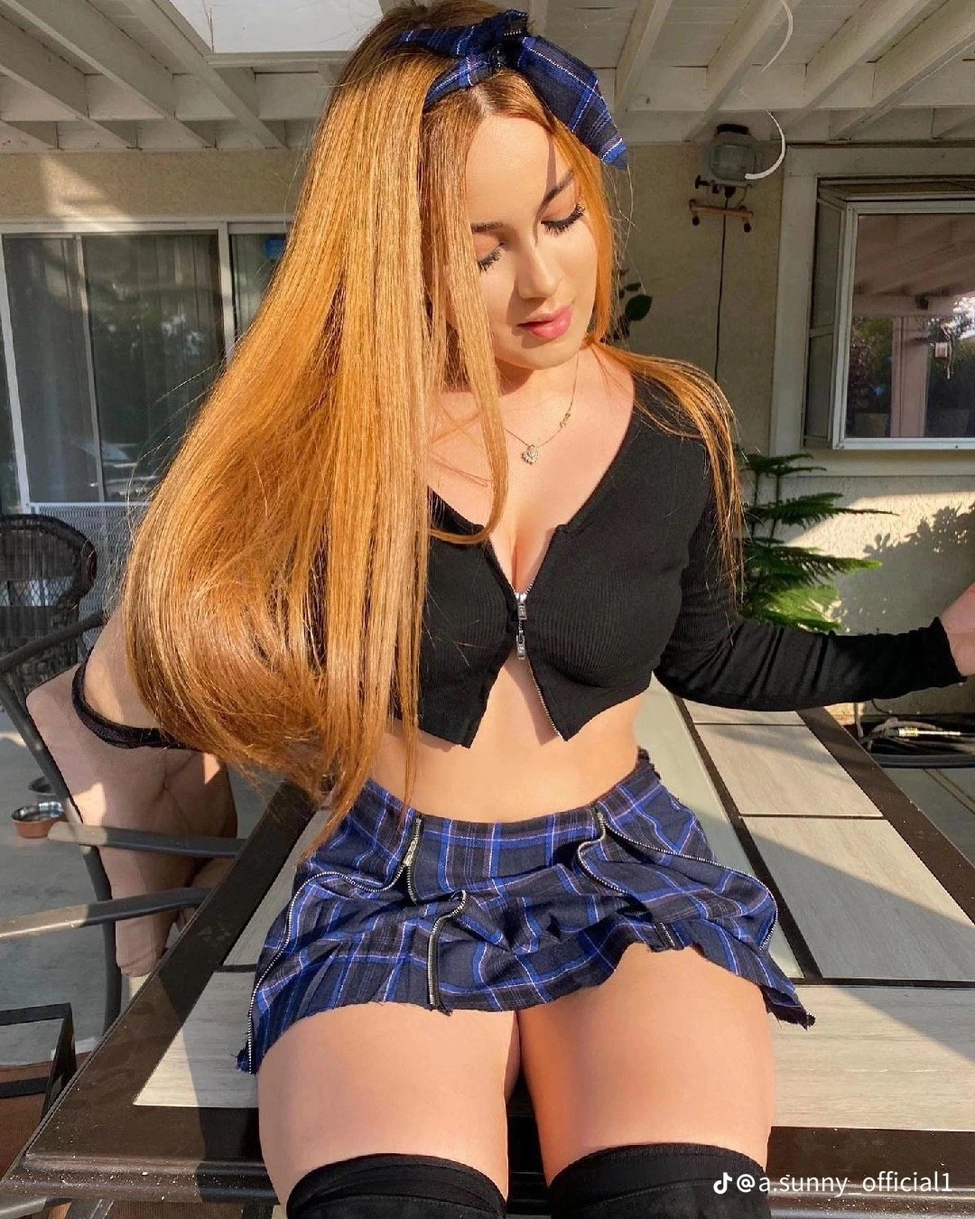 Deepika – Indian escort in Islamabad — 2 / 4