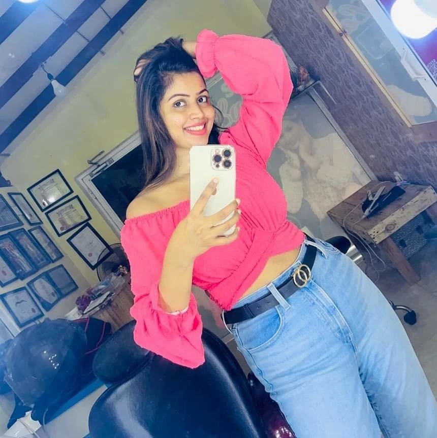 Ishika web cam and real meet – Indian escort in Mumbai — 2 / 7