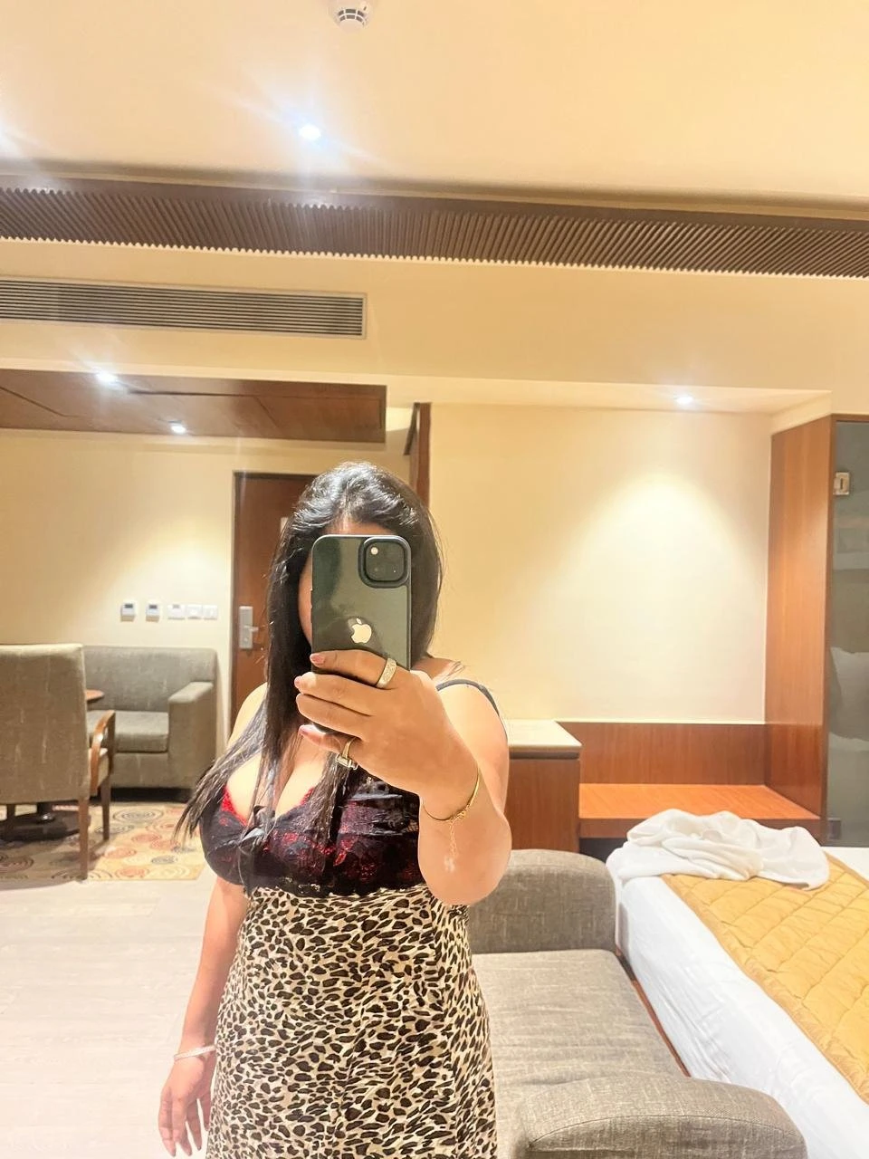 Ruhani – Indian escort in Kolkata — 8 / 18