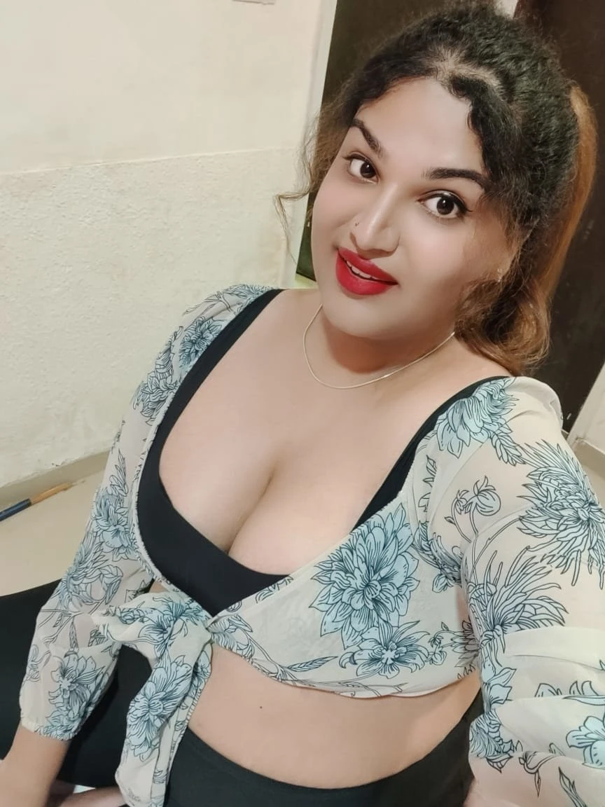 Punjabi Mistress Rihana online sessions – Indian escort in Mumbai — 4 / 30