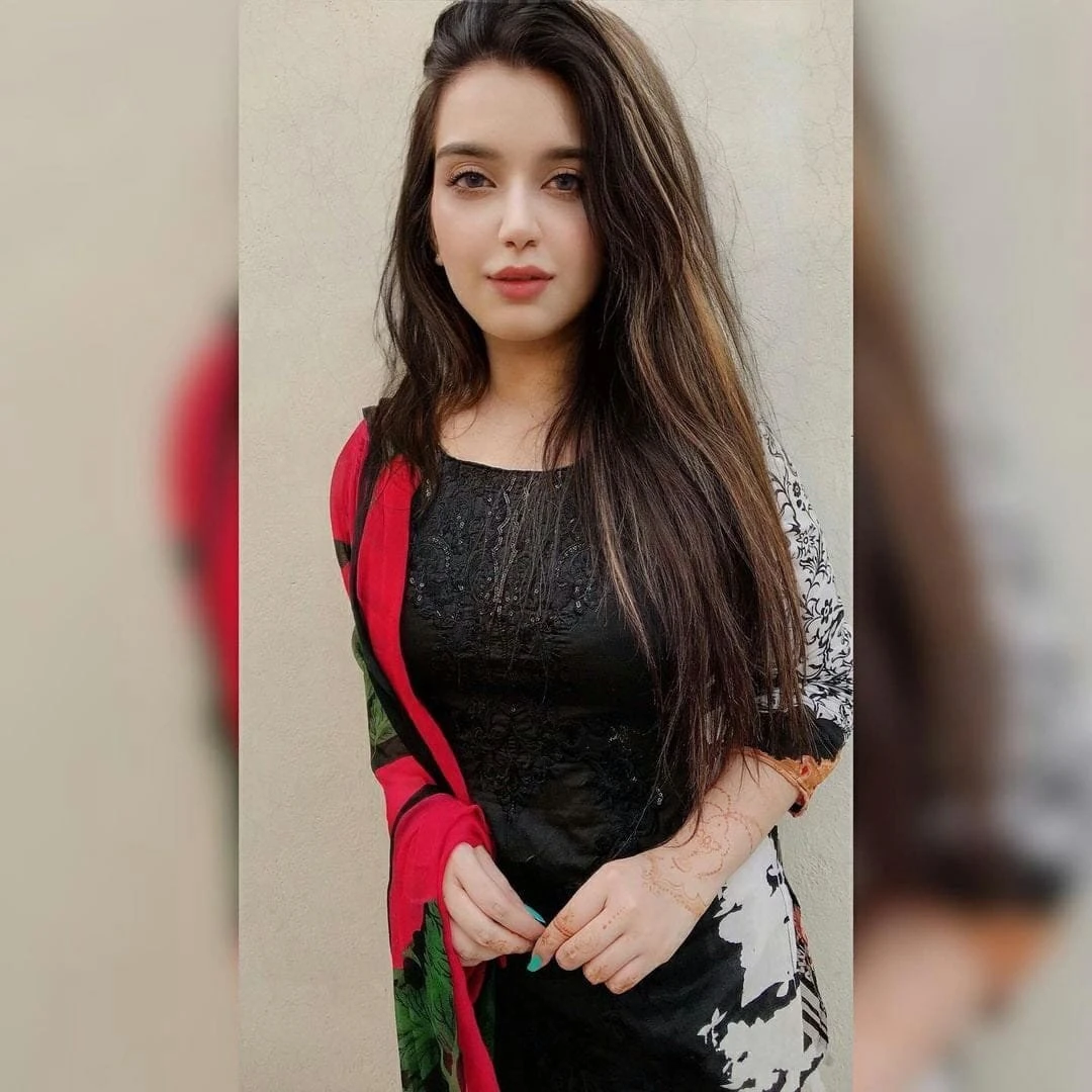 Hania Khan – Pakistani escort in Islamabad — 3 / 7