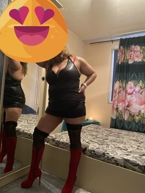 Curvy Mary – Romanian escort in Bucharest — 5 / 9