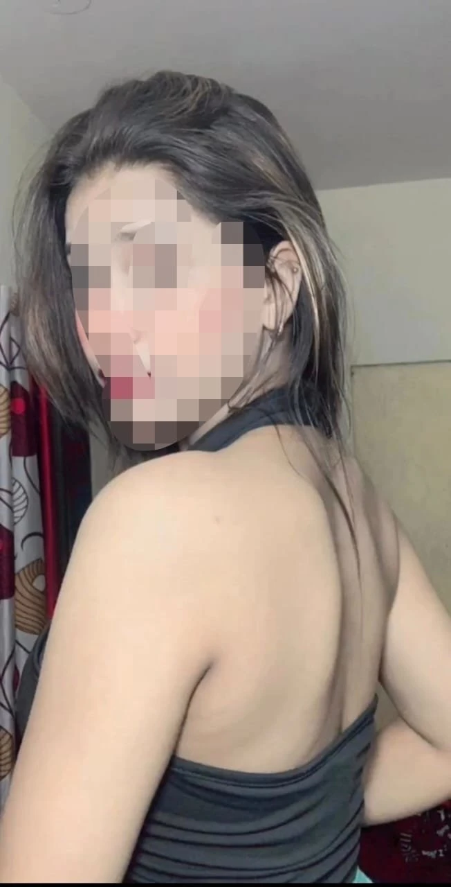 Aditi Thakur 21(independent ) – Indian escort in Mumbai — 3 / 11