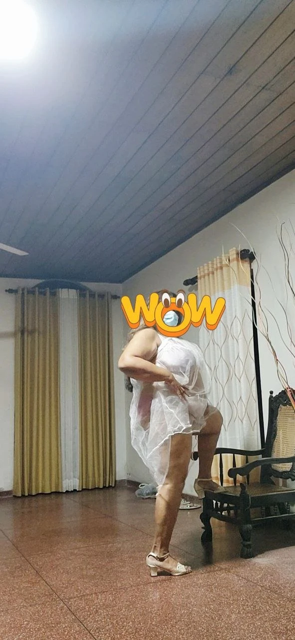 BBW Queen – Sri Lankan dominatrix in Colombo — 17 / 31