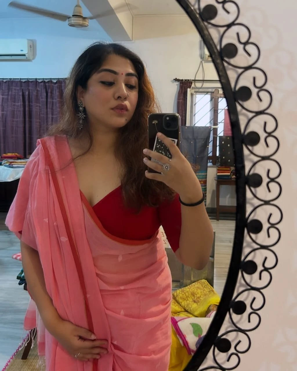 Shakshi – Indian escort in Lucknow — 2 / 3